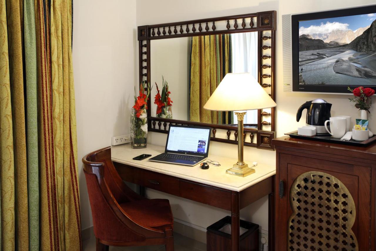 Avari Xpress, Islamabad Rawalpindi Buitenkant foto