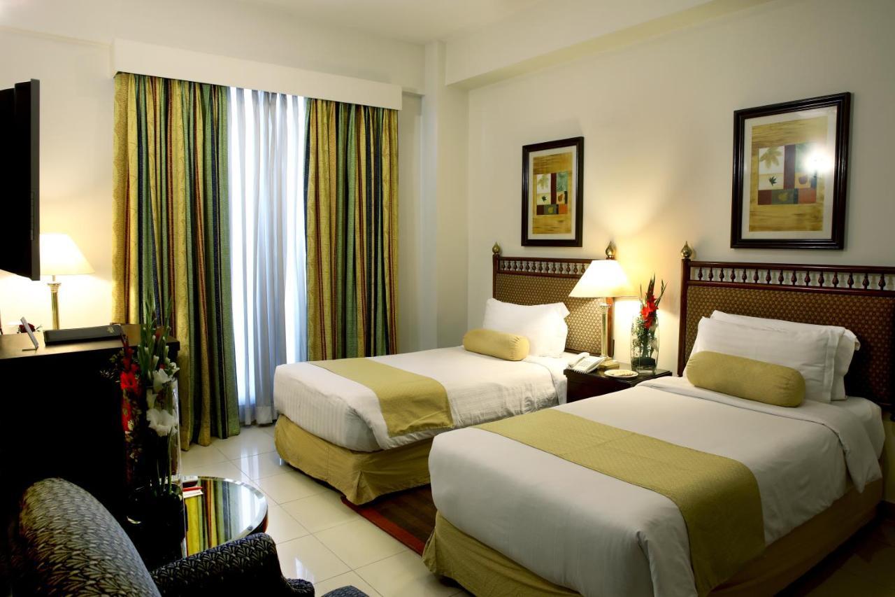 Avari Xpress, Islamabad Rawalpindi Buitenkant foto
