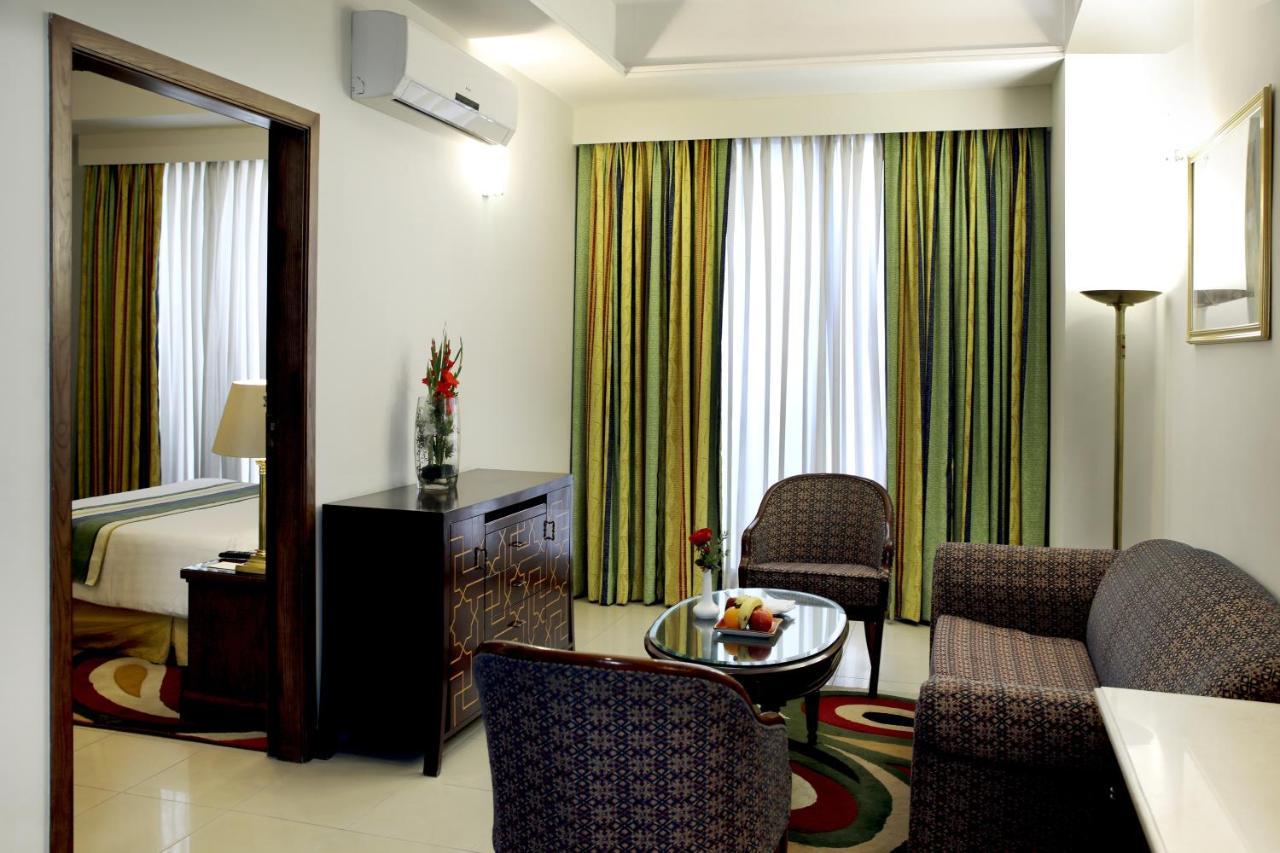 Avari Xpress, Islamabad Rawalpindi Buitenkant foto